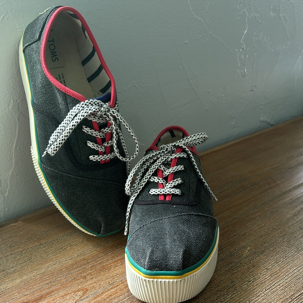 TOMS Cordones Boardwalk Black and Primary Color Platform Lace Tie Shoes Size 8.5 - Picture 11 of 17